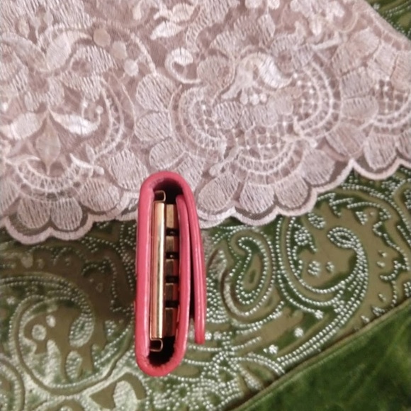 Louis Vuitton Monogram 4 Key Case Vernis - Picture 6 of 6